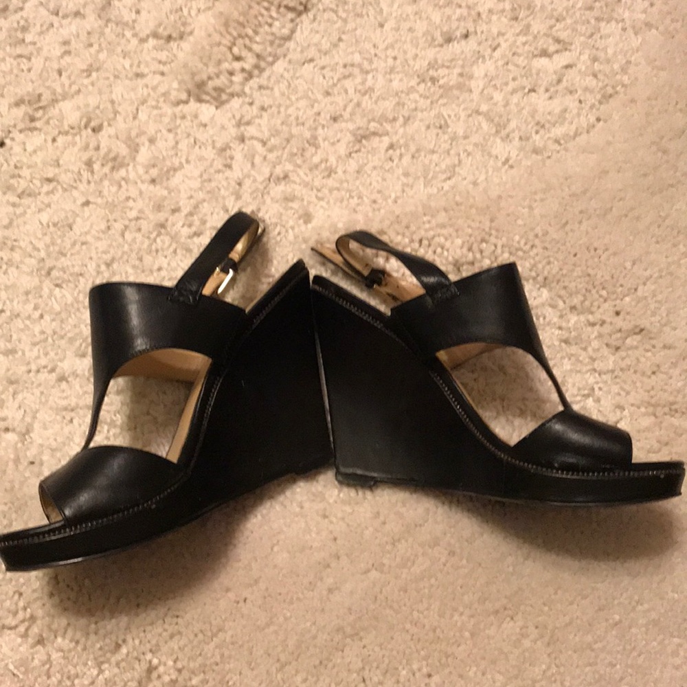 Shoes - Picture 3 of 5